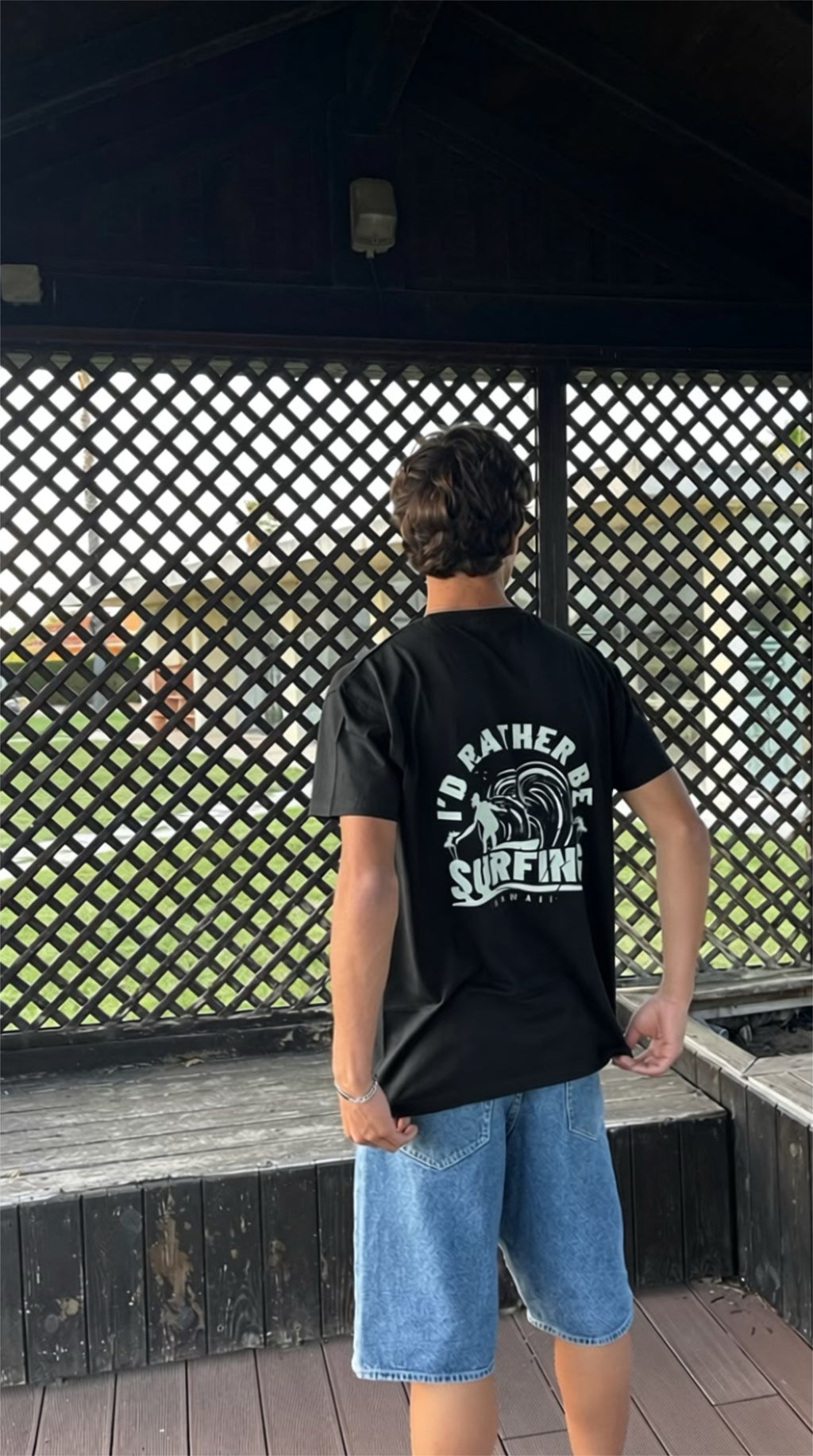 T-Shirt Surfing Hawaii